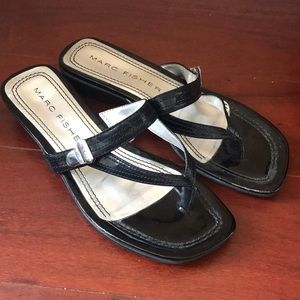 Marc Fisher 8M Black Sandals.